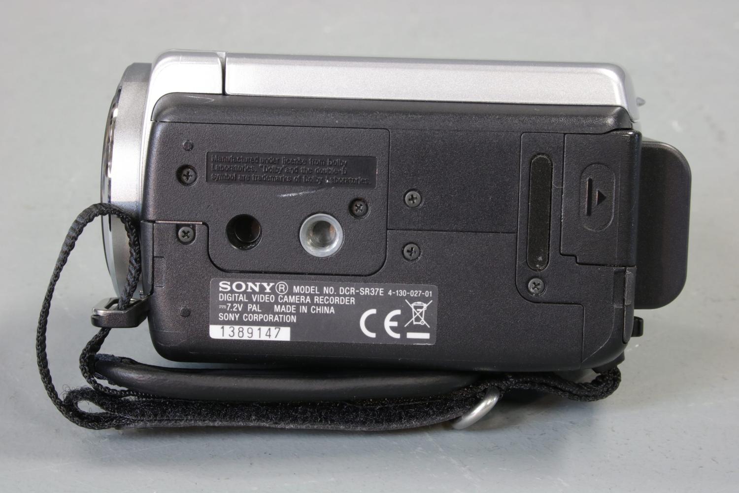 Sony Handycam DCR-SR37 Hard disk drive storage SD camcorder