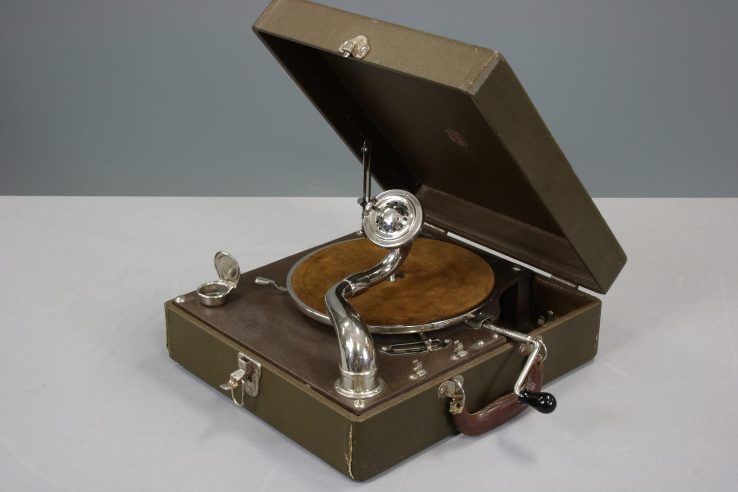 watch tower bible and tract society portable phonograph