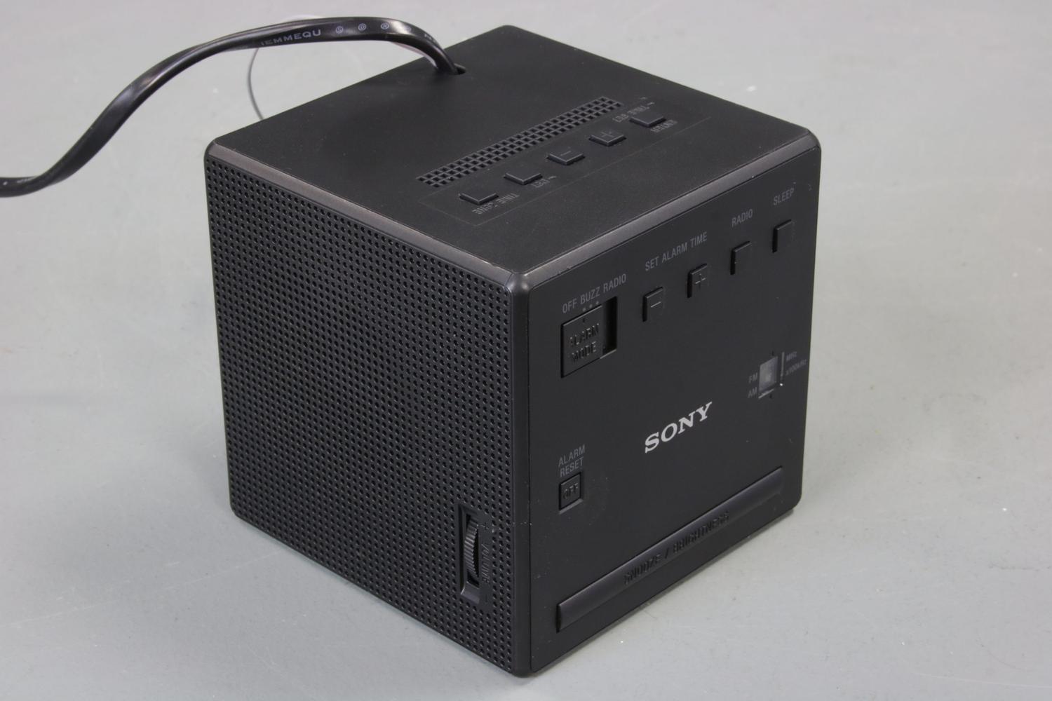 Sony ICF-C1 Radioväckarklocka svart